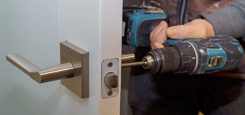 Broken Door Handle Lock Repair in Menifee, California